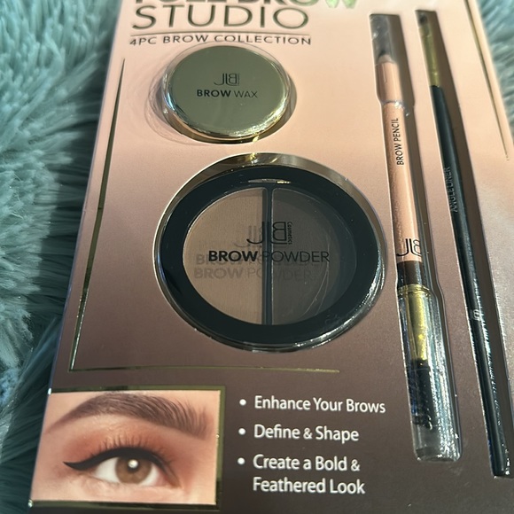 Full Brow Studio a 4piece Brow Collection with Brow Wax, Brow Powder, Pencil. - Picture 2 of 3